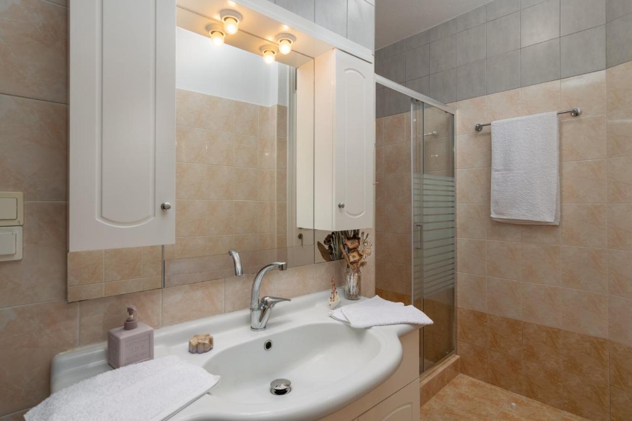 Zanart Maisonette II Трипити Екстериор снимка