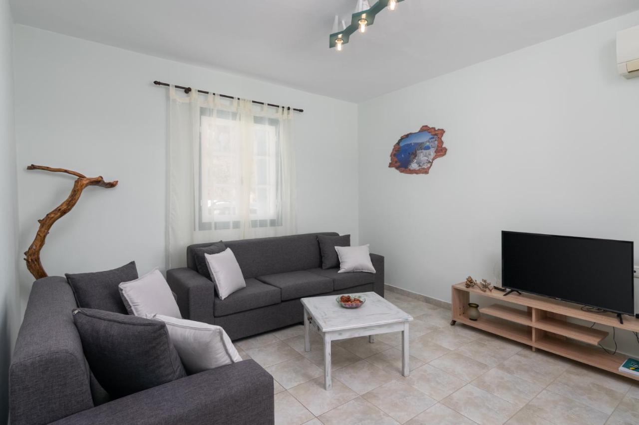 Zanart Maisonette II Трипити Екстериор снимка