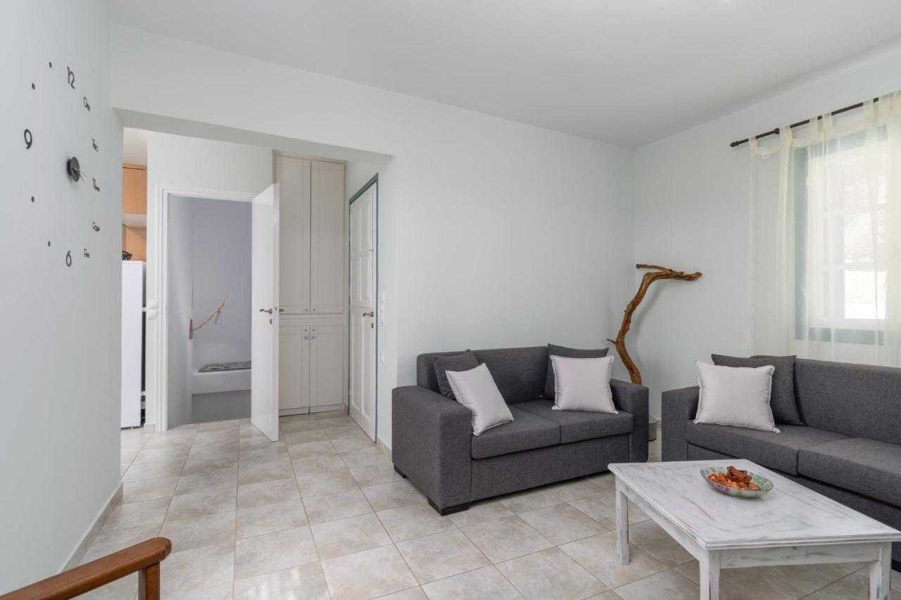 Zanart Maisonette II Трипити Екстериор снимка